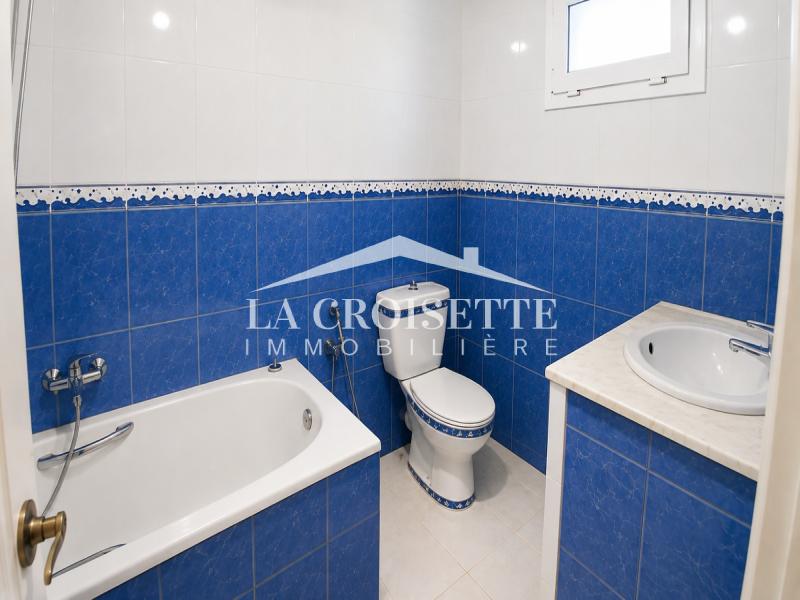 Etage de villa S+2 meublé à La Marsa 